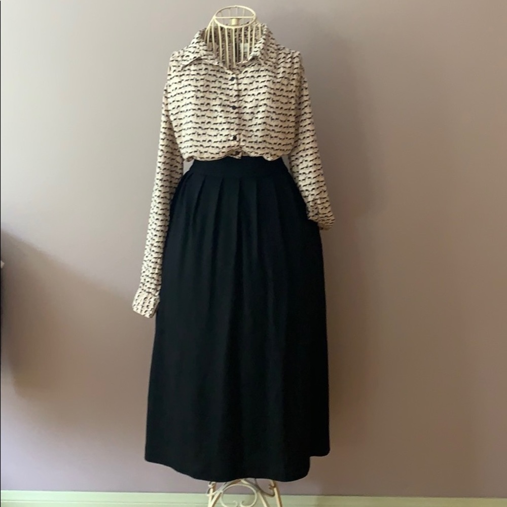 LAST CHANCE Vintage Wool knit midi - Picture 1 of 8